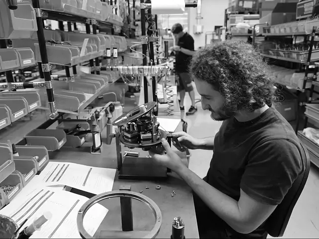 Maschinen-, Apparate- & Gerätemontage